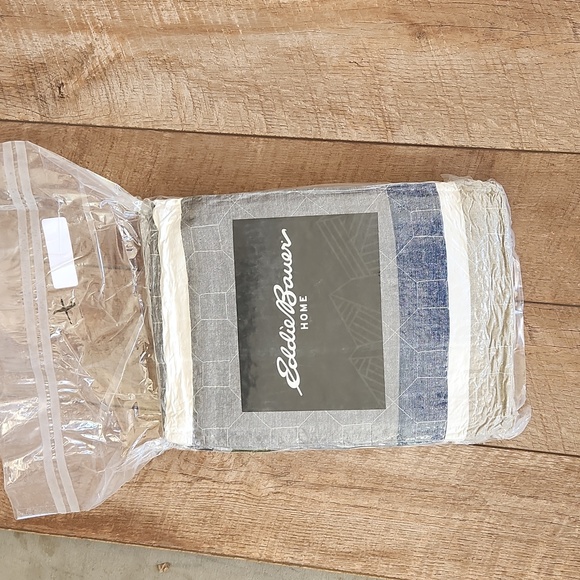 Eddie Bauer Salmon Ladder Quilt Set - Twin - Picture 2 of 5